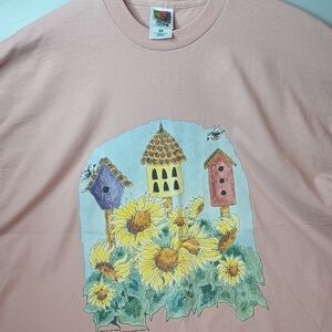 Vintage Single Stitch Pink Graphic T-Shirt with Sunflower an Birdhouse Design
